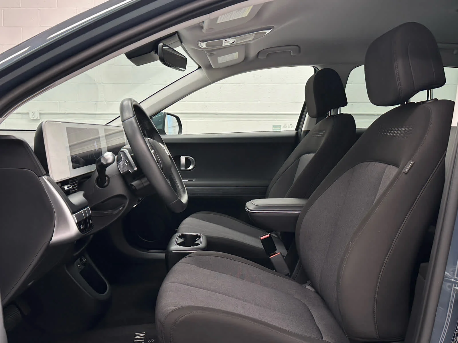 Used 2024 Digital Teal Hyundai SEL image 11