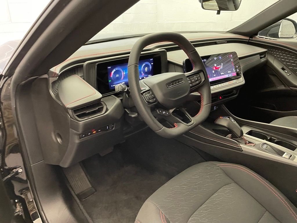 New 2026 Diamond Black Crystal Pearlcoat Dodge R/T image 16