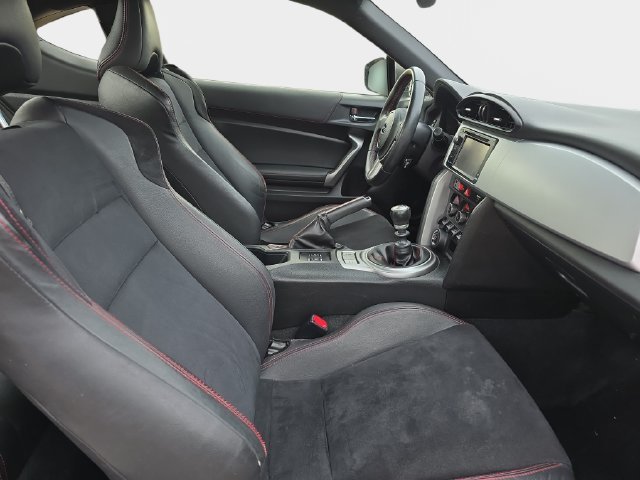 Used 2013 White Subaru Limited image 12