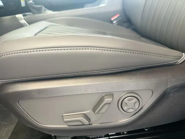 New 2027 Iceberg Green Kia X-Line S image 16