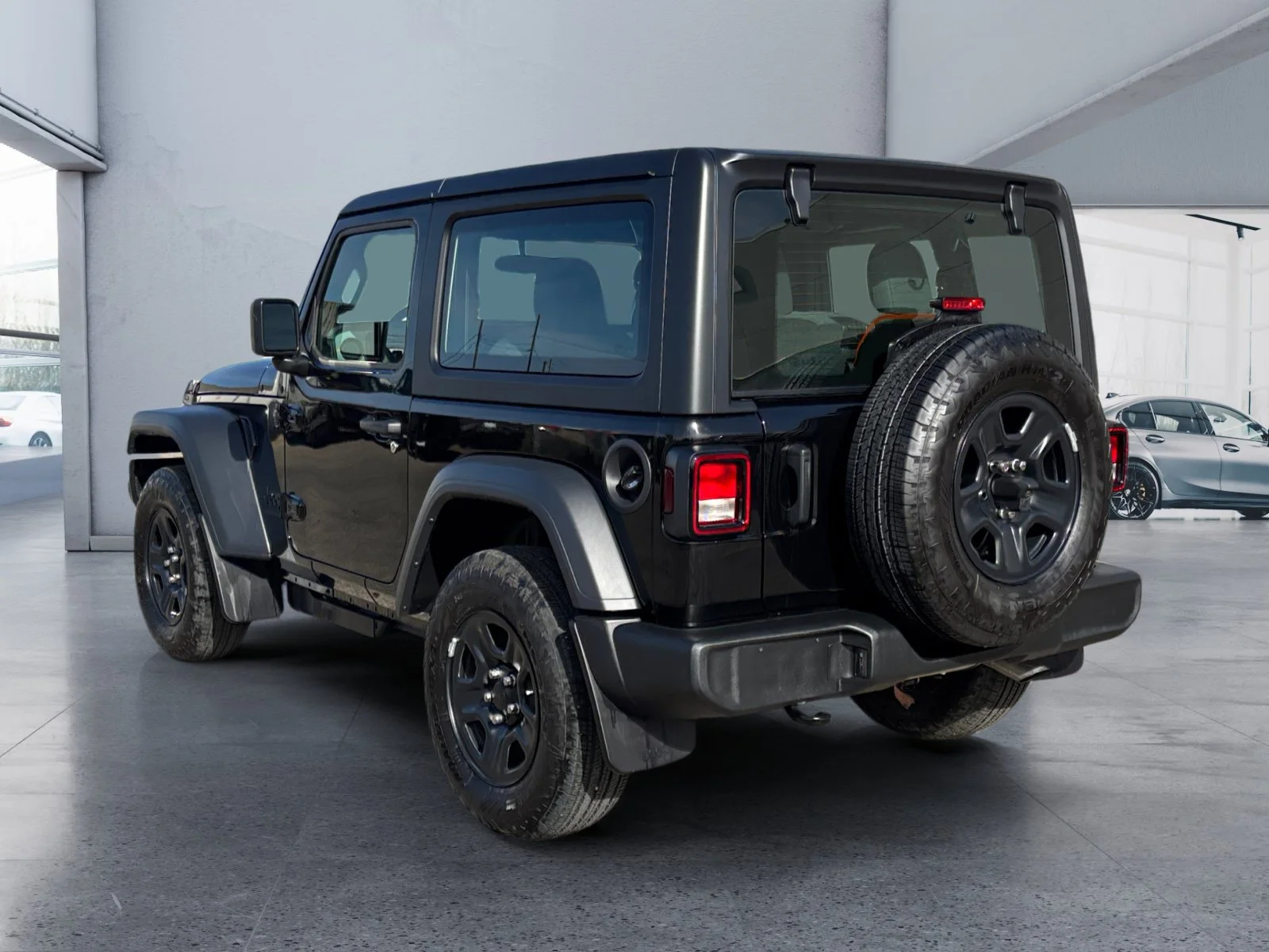 Used 2026  Jeep Sport image 3