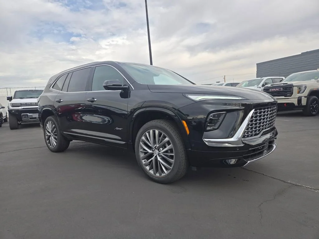 2026 Buick Enclave Avenir's photo