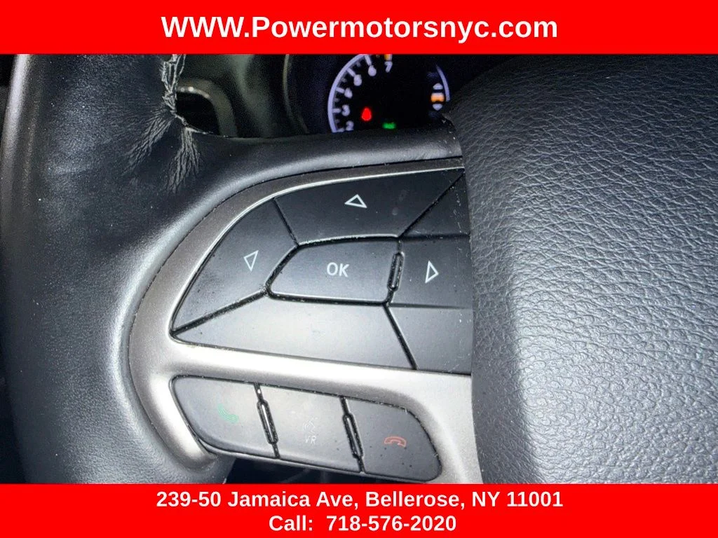 Used 2019 Red Jeep Limited image 28