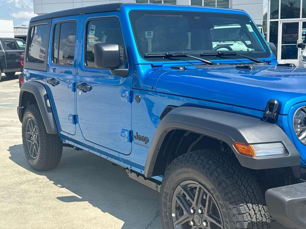 New 2027 Hydro Blue Pearlcoat Jeep Sport S image 2