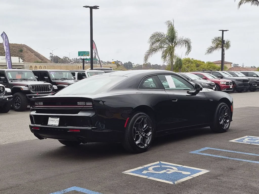 New 2026 Diamond Black Crystal Pearlcoat Dodge R/T Plus image 5