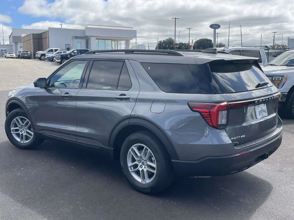 New 2027 Gray Ford Active image 5