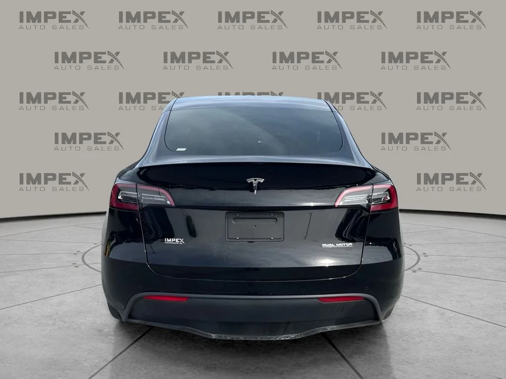 Used 2022 Black Tesla Performance image 4