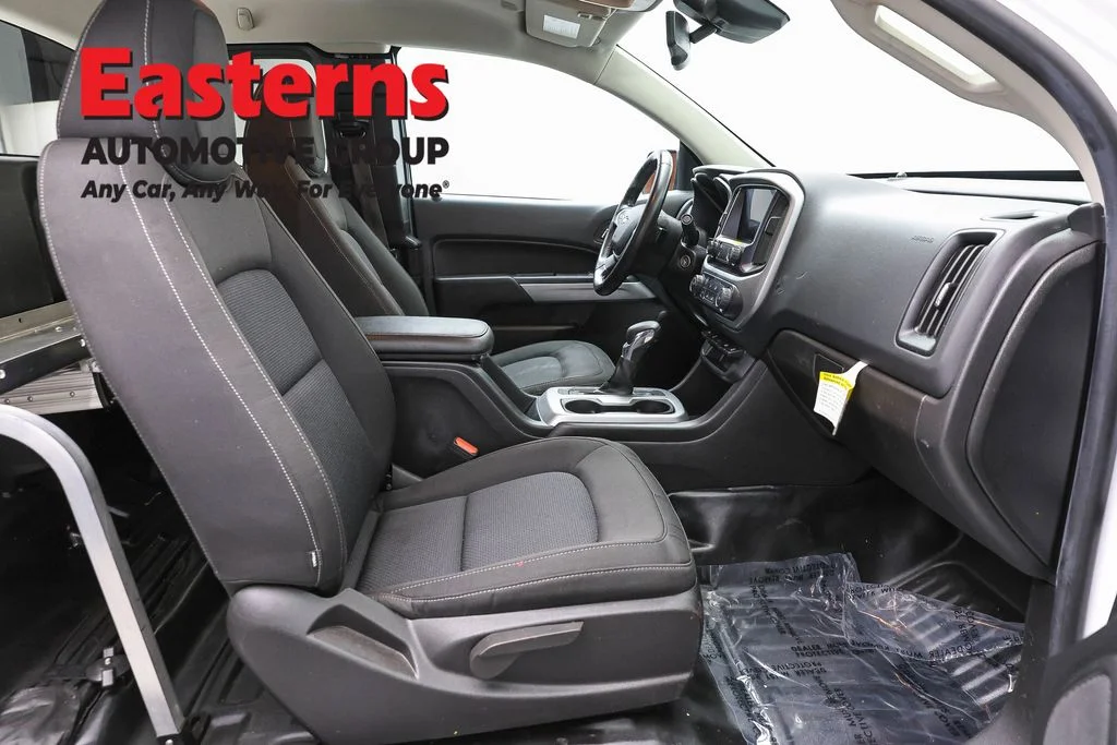 Used 2022 White Chevrolet LT image 22