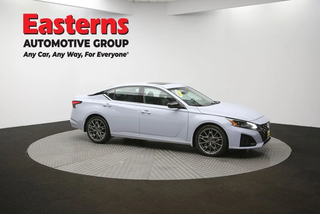 Used 2023 Gray Nissan 2.5 SL image 47