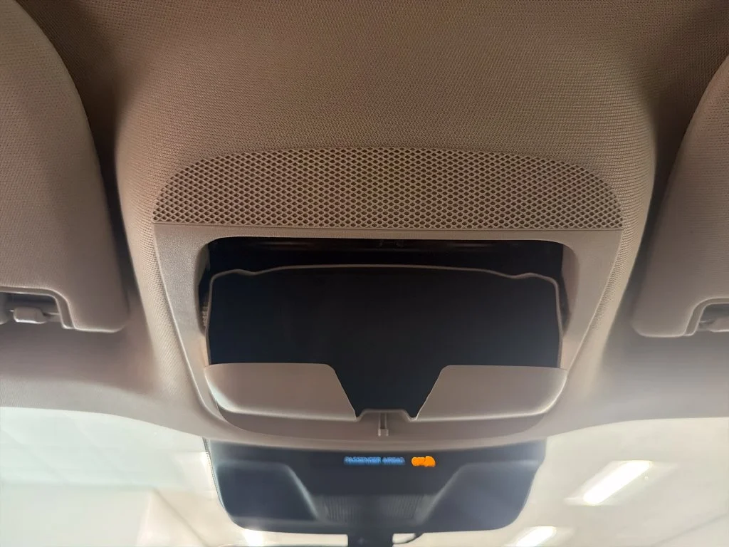 Used 2024 Silver Ford XLT image 18