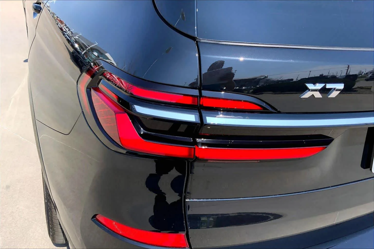 New 2026 Black Sapphire Metallic BMW M60i image 14