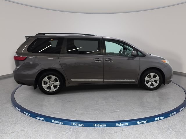 Used 2016 Gray Toyota LE image 5