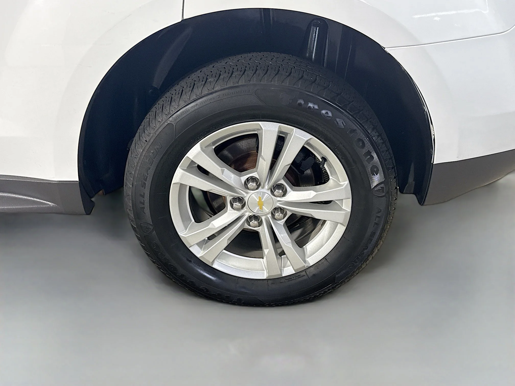 Used 2017 Summit White Chevrolet LS image 32