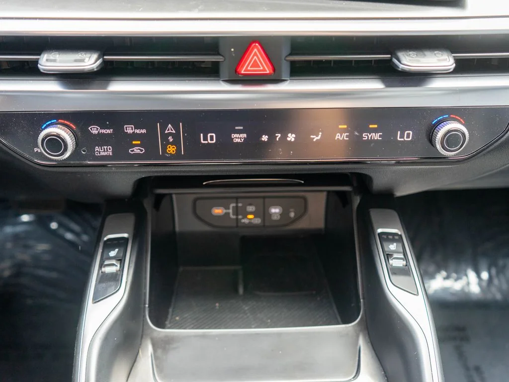 2025 Kia Sorento EX Hybrid - Photo 25