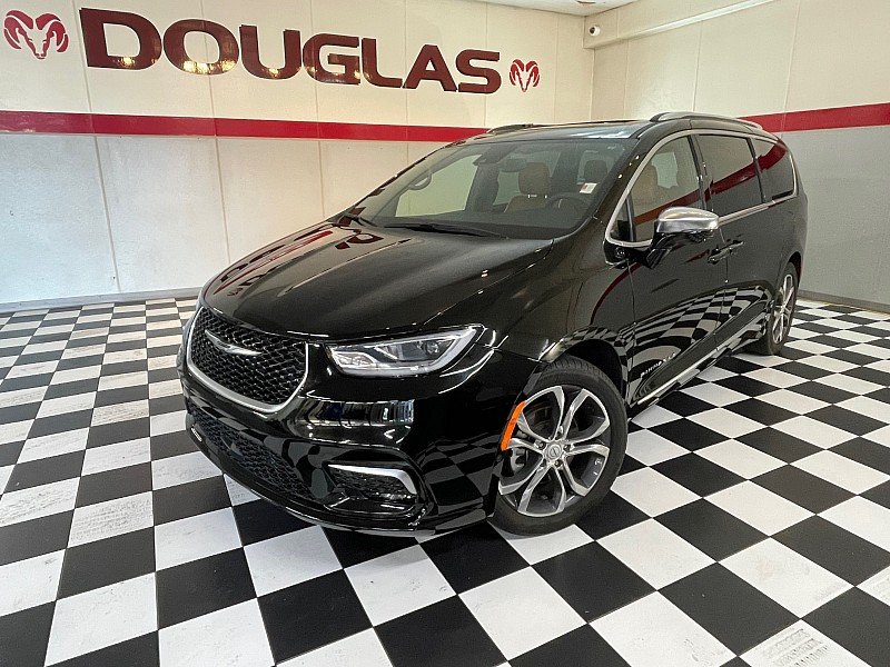 2025 Chrysler Pacifica Pinnacle