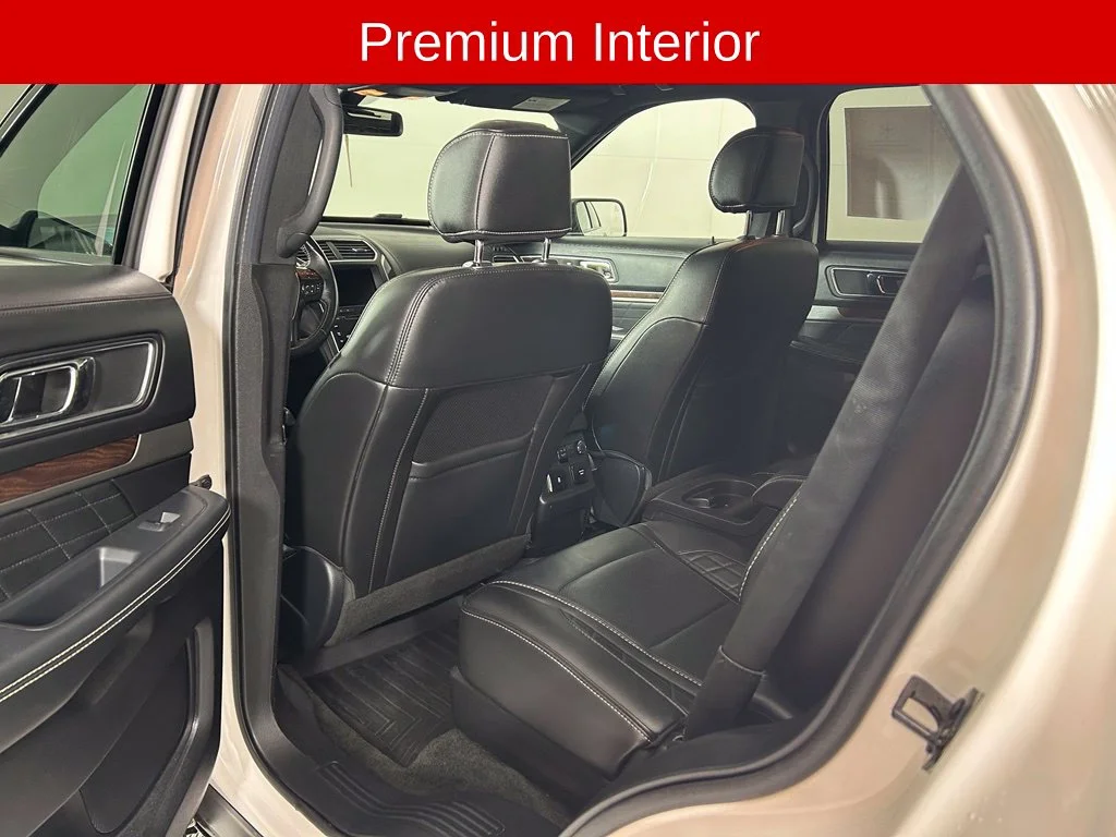 Used 2017 White Platinum Clearcoat Metallic Ford Platinum image 12