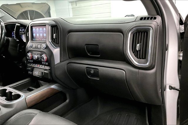 Used 2021 Quicksilver Metallic GMC SLT image 18