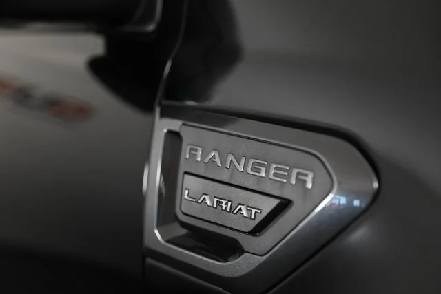 Used 2020 Black Ford Lariat image 33