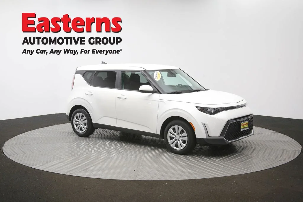 Used 2023 White Kia LX image 47