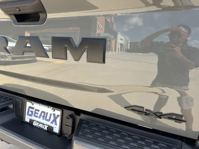New 2027 Ceramic Gray Clear-Coat Exterior Paint RAM Big Horn image 19