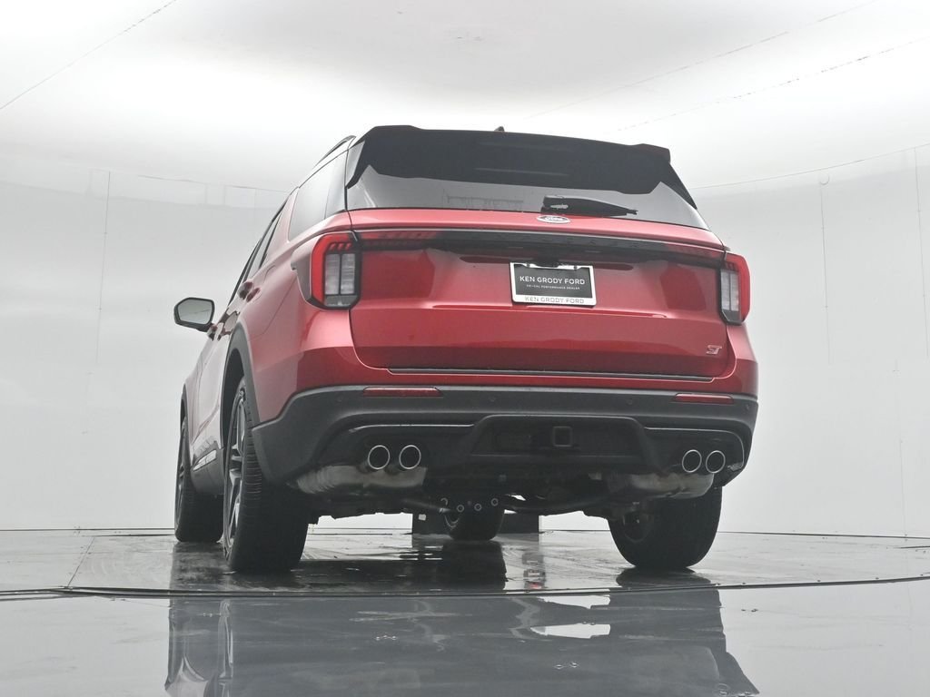 New 2026 Rapid Red Metallic Tinted Clearcoat Ford ST image 55
