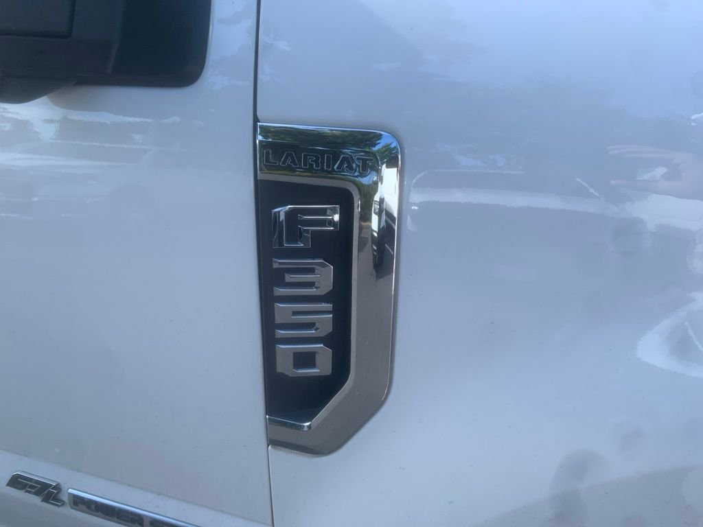 Used 2017 White Ford Lariat image 6