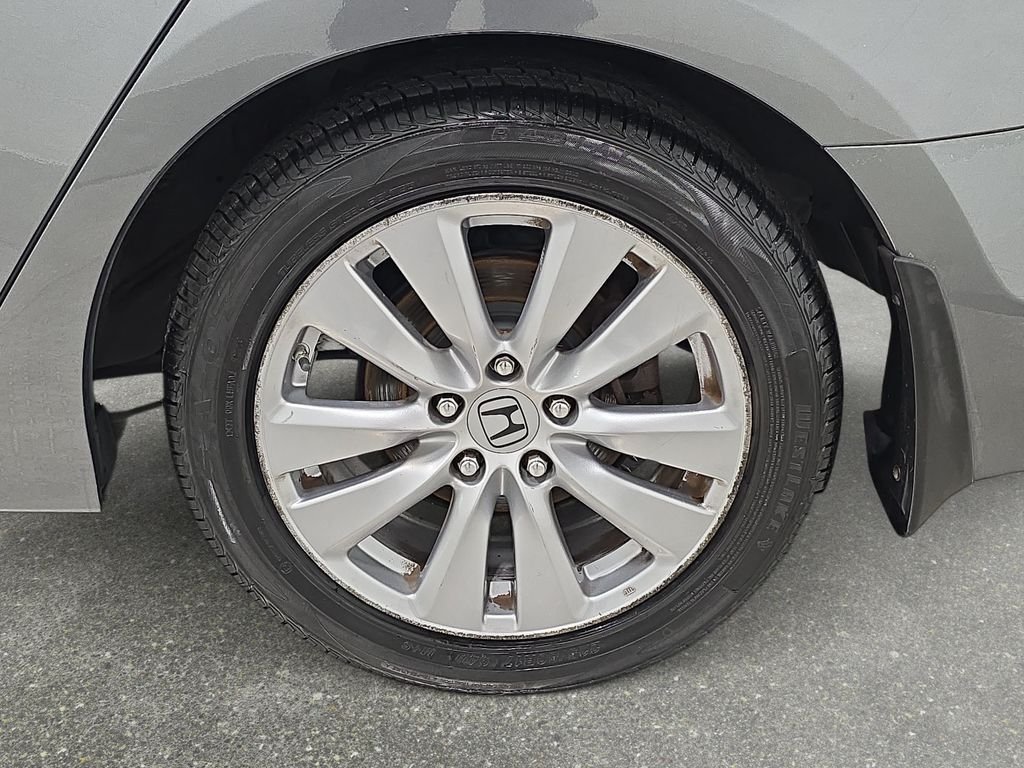 Used 2012 Polished Metal Metallic Honda EX-L image 29