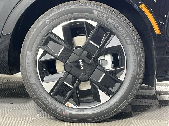 New 2026 Ebony Black Kia SX Prestige image 10