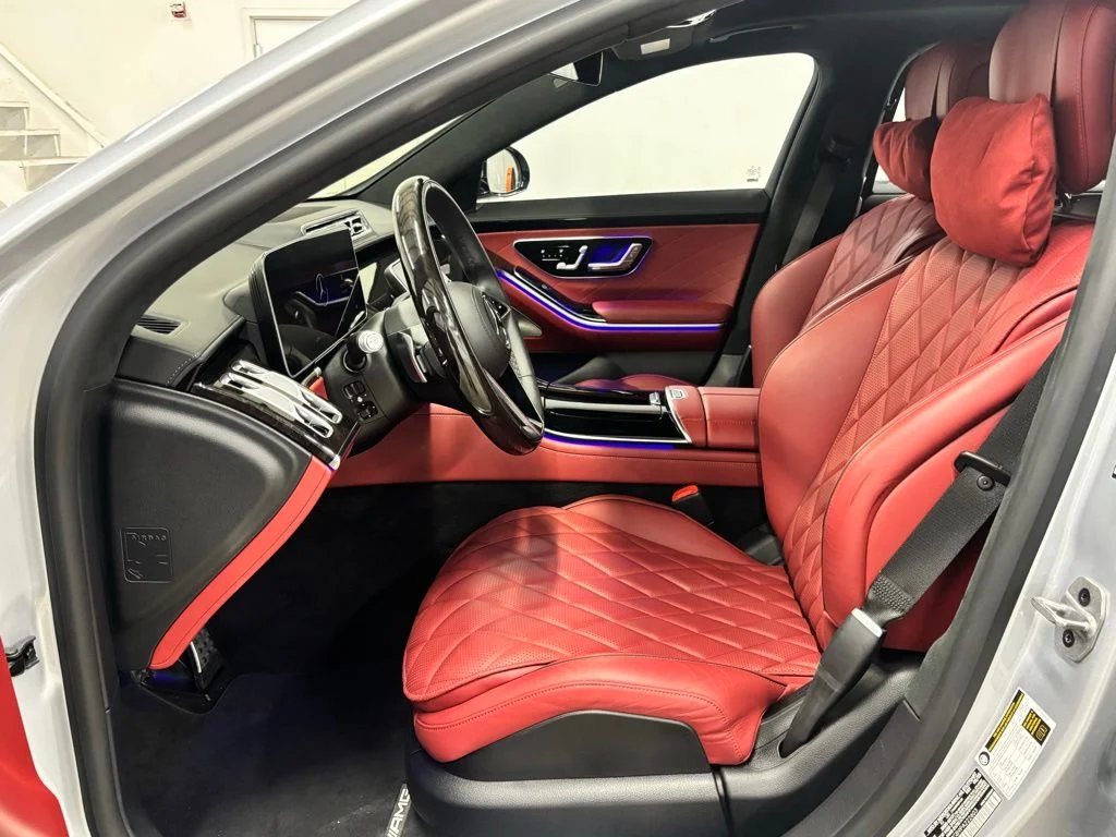 Used 2023 Silver Mercedes-Benz S 580 image 17