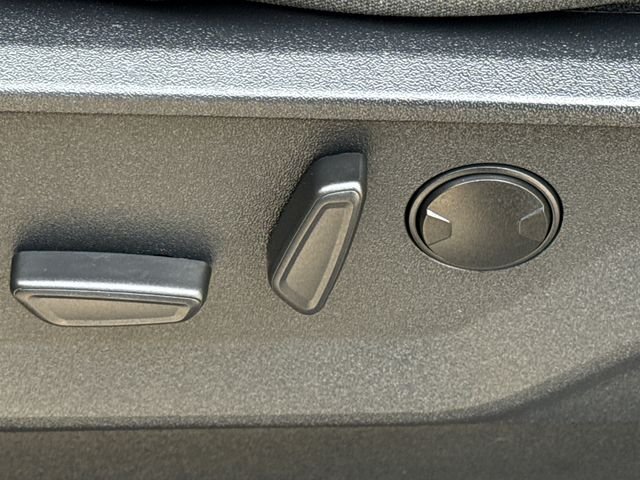 Used 2022 Gray Ford XLT image 22