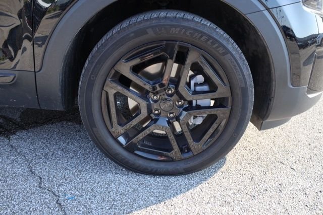 Used 2025 Ebony Black Kia EX X-Line image 15