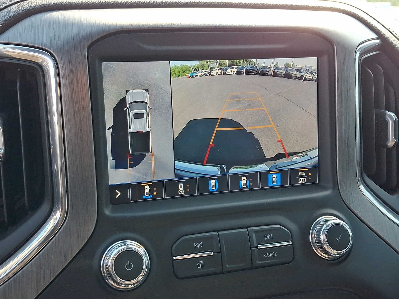 Used 2020 White Frost Tricoat GMC Denali image 22