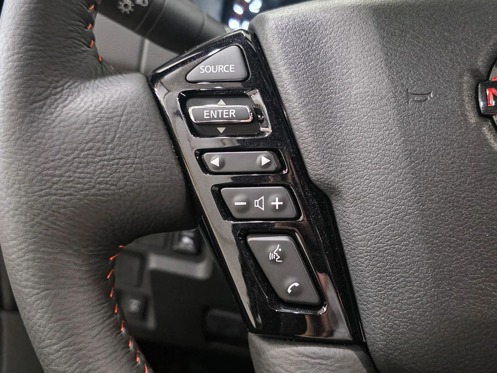 2026 Nissan Frontier PRO-4X - Photo 35