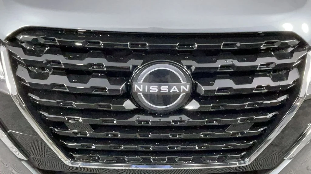 2025 Nissan KICKS PLAY Base - Photo 10