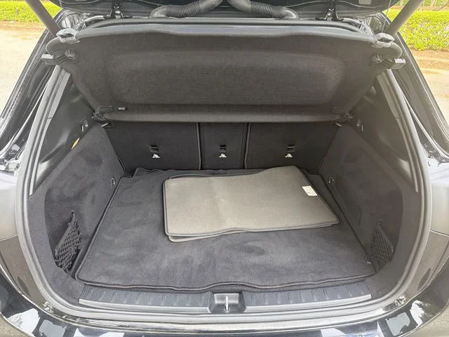 Used 2023  Mercedes-Benz GLA 250 image 25