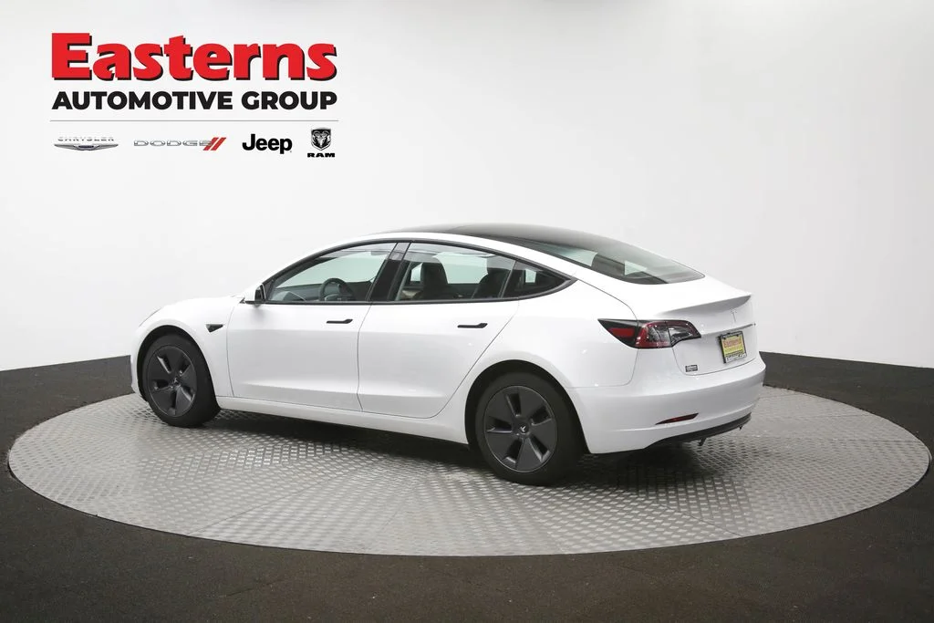 Used 2023 White Tesla Base image 61