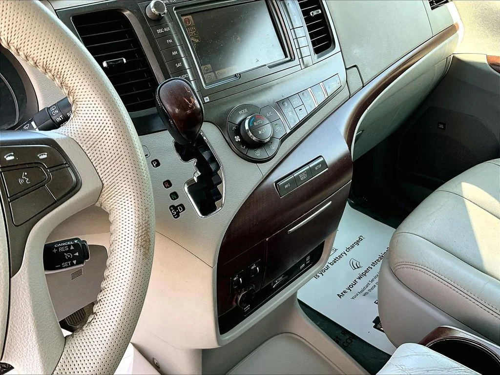 Used 2012 Gray Toyota XLE image 18