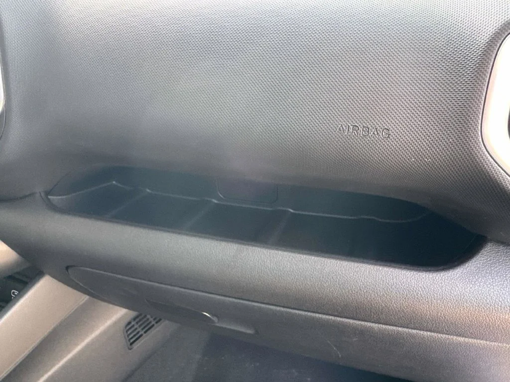 Used 2025 Blue Hyundai SEL image 33