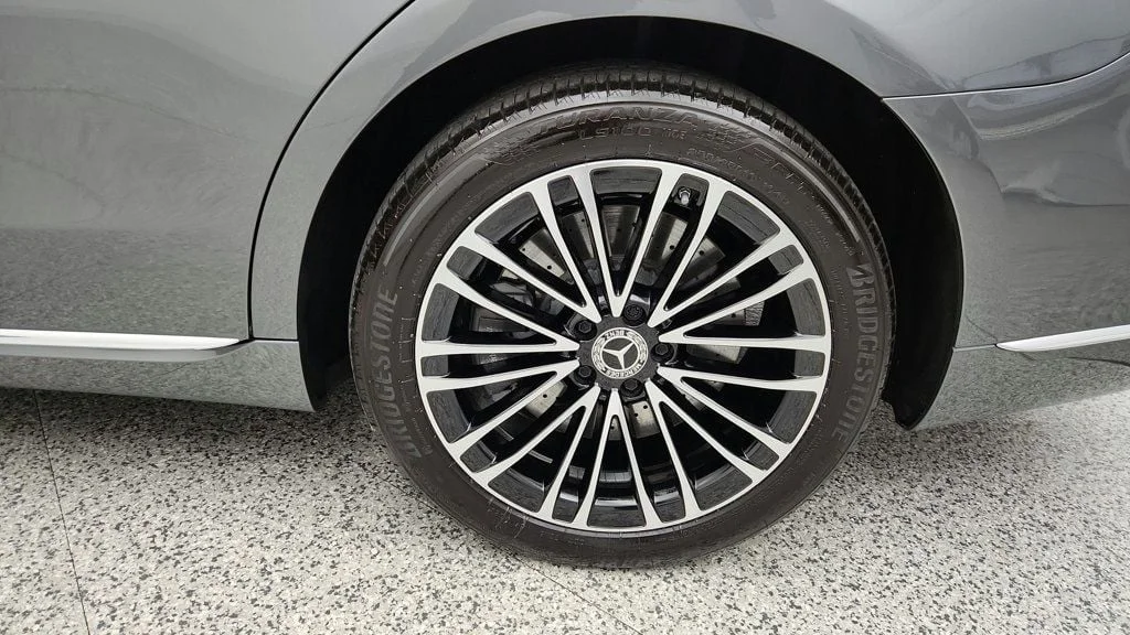 Used 2024 Selenite Grey Mercedes-Benz S 580 4MATIC® Sedan image 9
