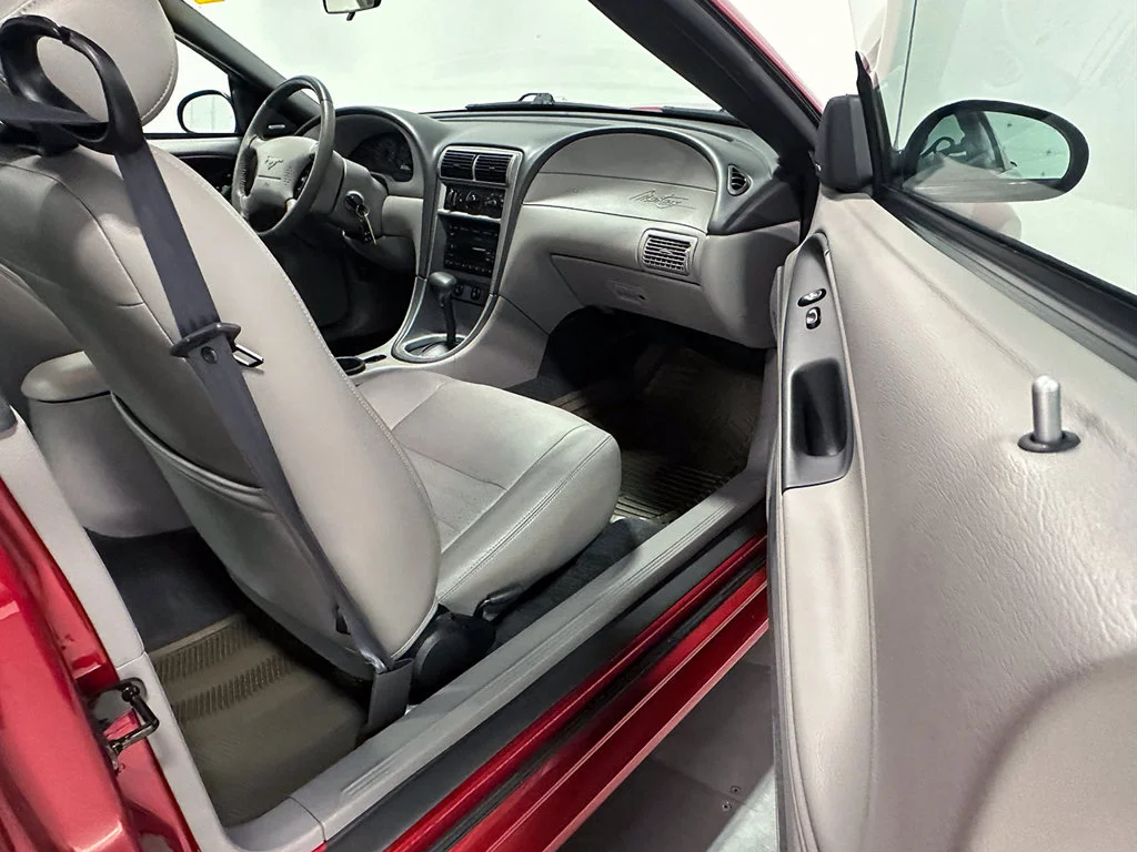 Used 2004  Ford GT image 43