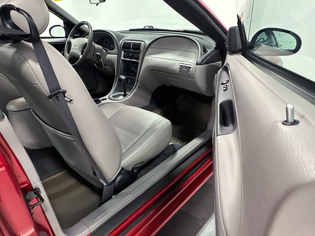 Used 2004  Ford GT image 43