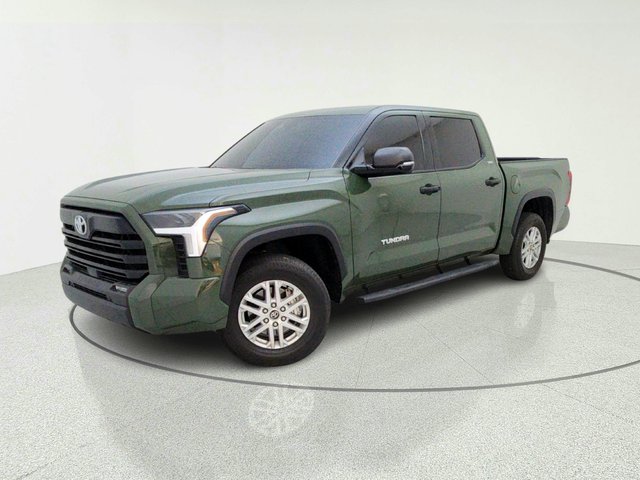 2022 Toyota Tundra 4WD SR5