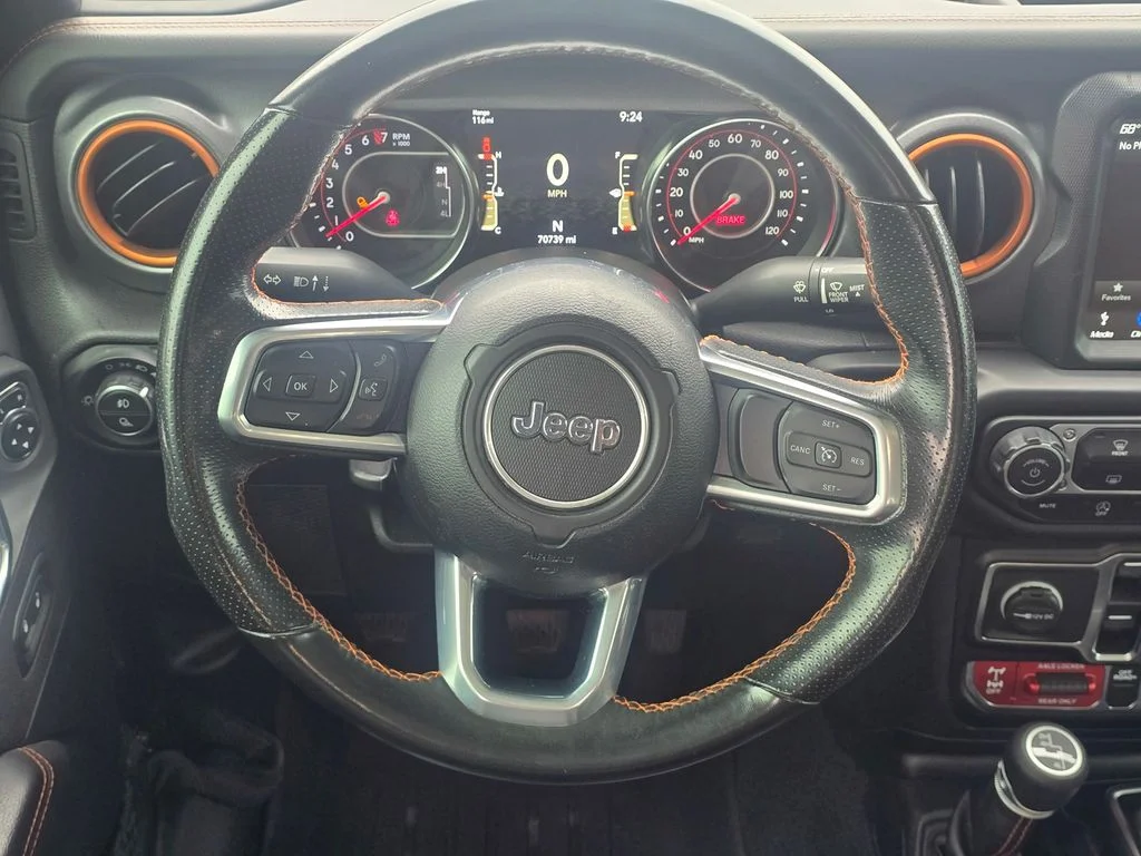 Used 2021 Black Jeep Mojave image 15
