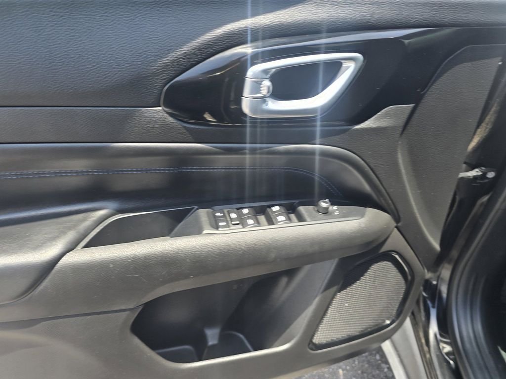 2025 Jeep Compass Latitude - Photo 21