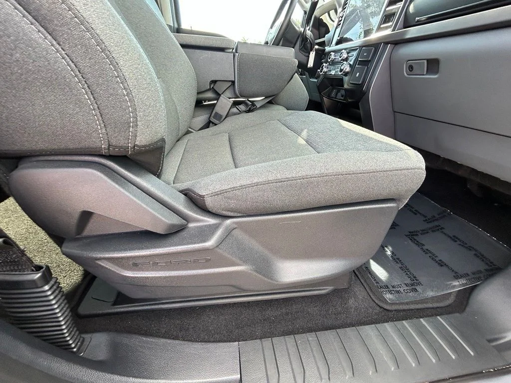 Certified Used 2025 Silver Metallic Ford XLT image 24