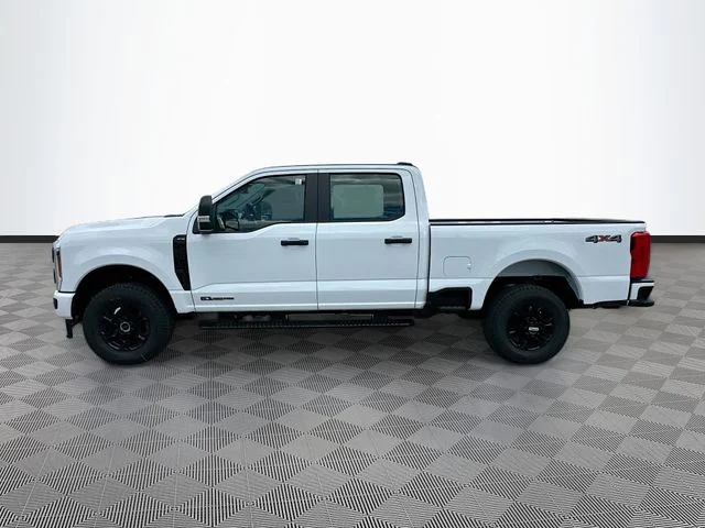 New 2026 Oxford White Ford XL image 3