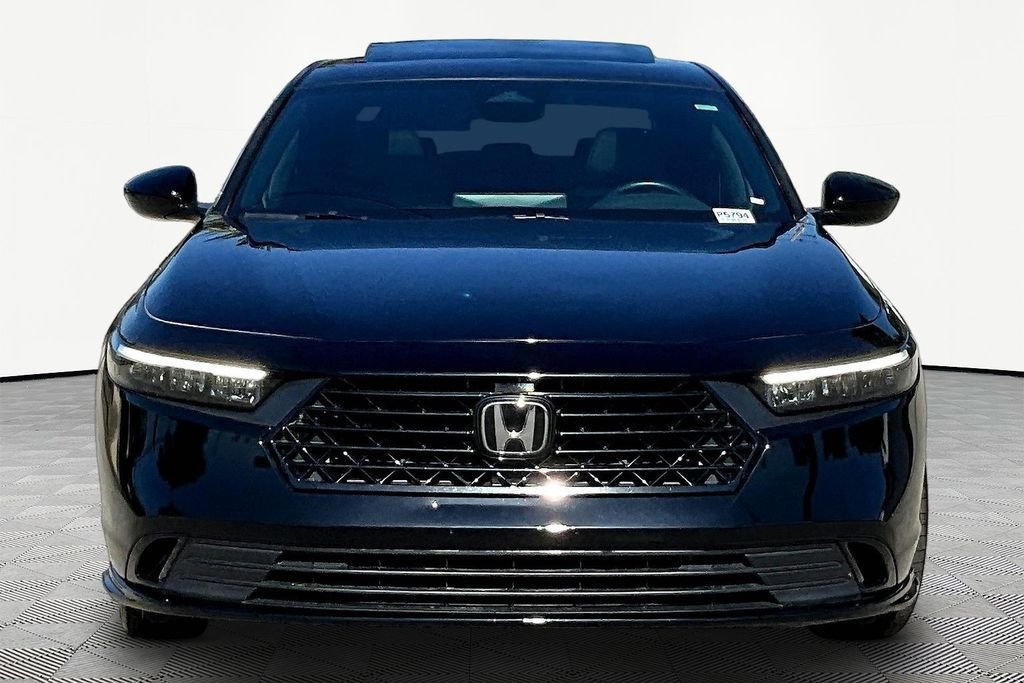 Used 2025  Honda Sport-L image 2