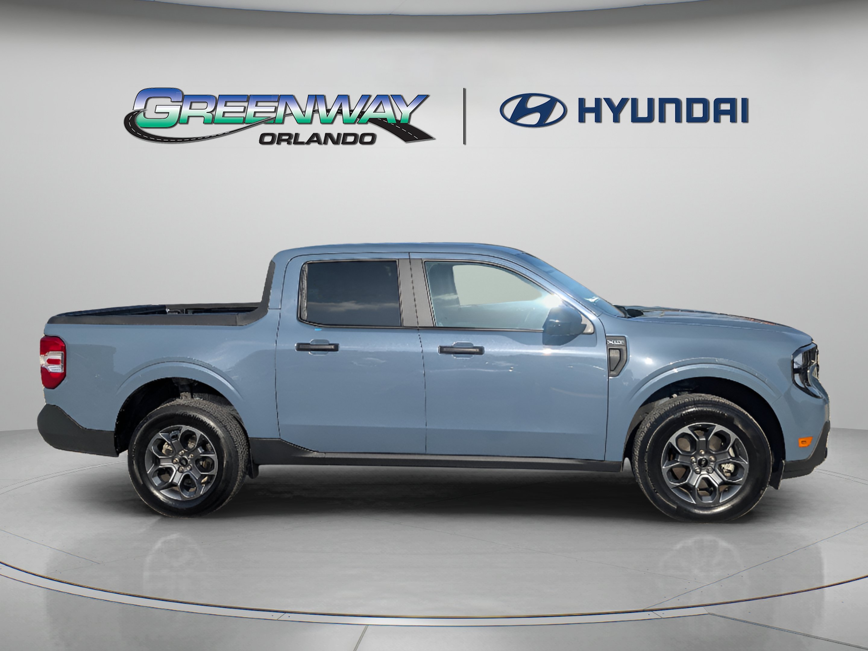 2025 Ford Maverick XLT - Photo 9