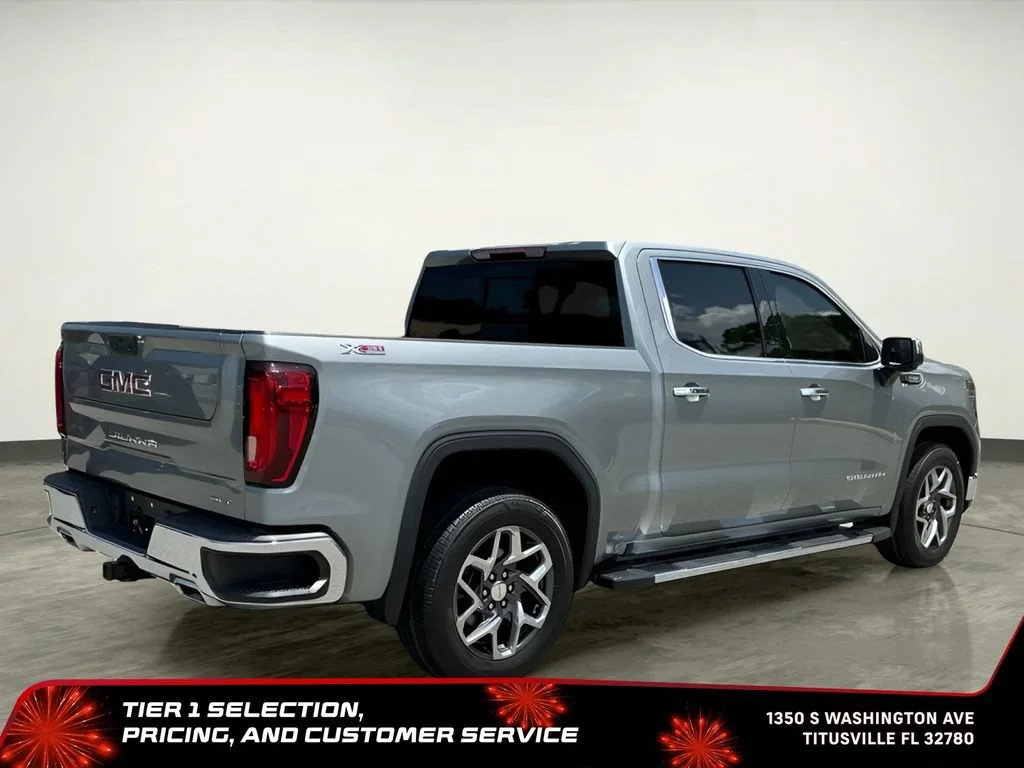 Used 2023 Sterling Metallic GMC SLT image 11