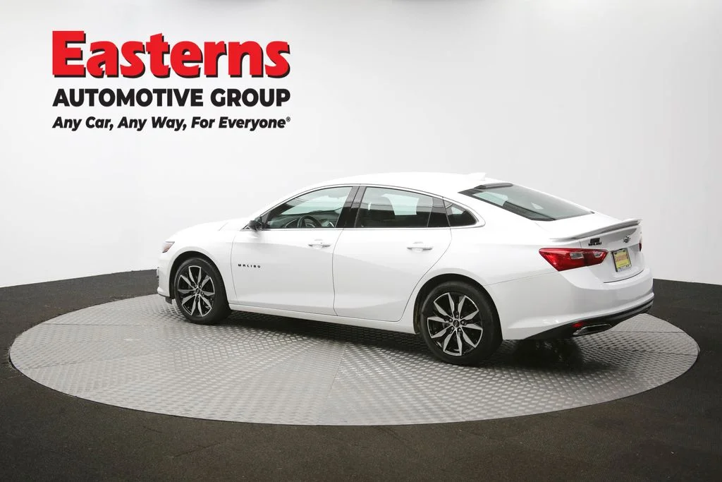Used 2022 White Chevrolet RS image 59